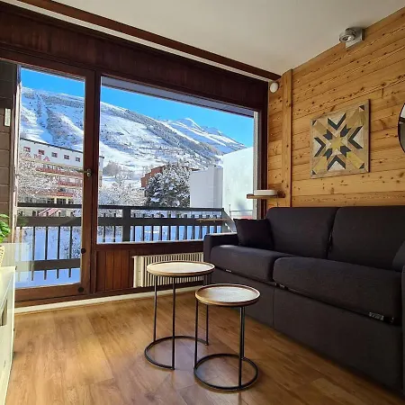 T2 Proche Pistes, Balcon Et Parking - Fr-1-516-200 *