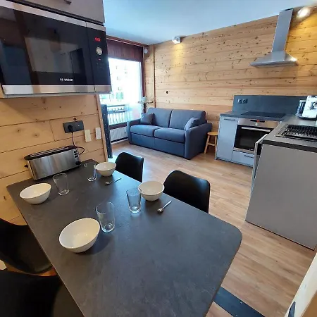 T2 Avec Balcon, Proche Pistes, Ascenseur, Parking Et Wifi Inclus ! - Fr-1-516-200 Apartman