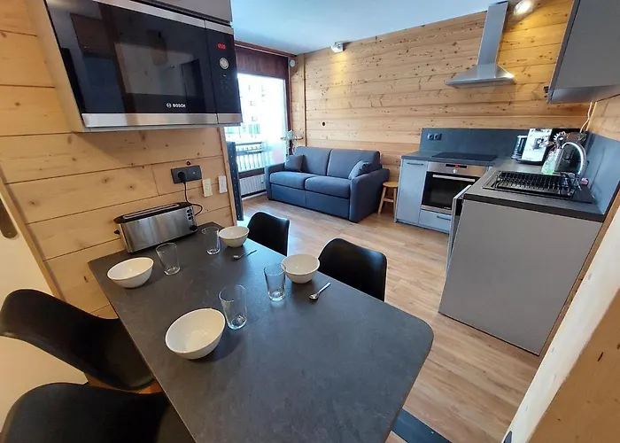 T2 Proche Pistes, Balcon Et Parking - Fr-1-516-200 Apartment