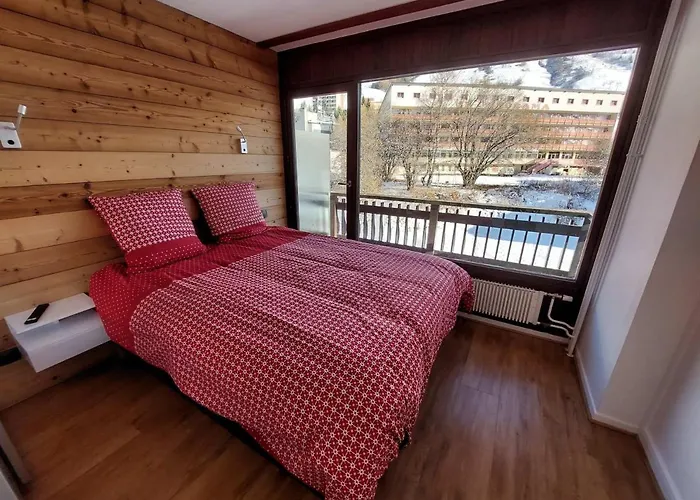 T2 Proche Pistes, Balcon Et Parking - Fr-1-516-200 Apartment